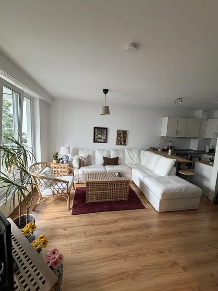Möblierte 2-Zimmer-Wohnung in Berlin-Mitte mit großem Balkon & Blick auf den Berliner Fernsehturm — photo 1